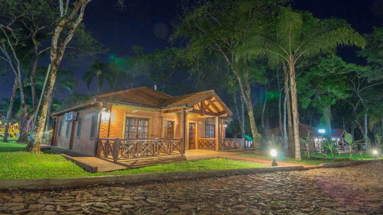 Complejo Americano Puerto Iguazu Exterior photo